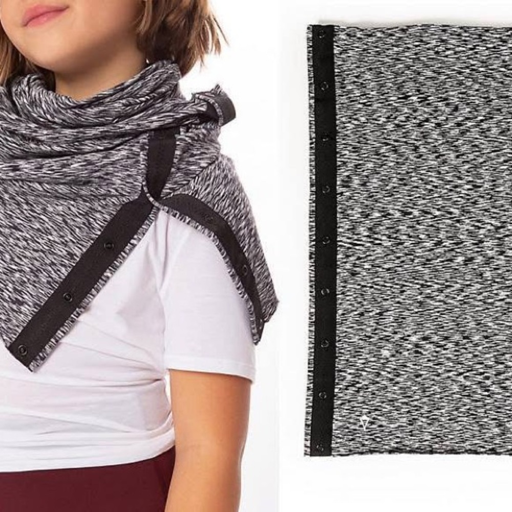Ivivva Village Chill Scarf NWT